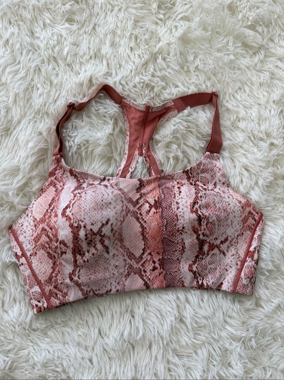 32C sports bra Victoria’s Secret